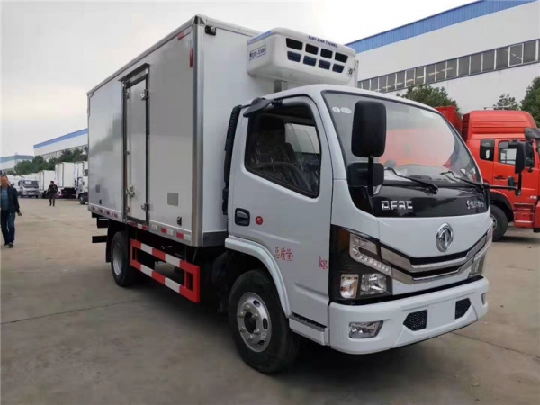 (國六4.2米)東風(fēng)多利卡冷藏車